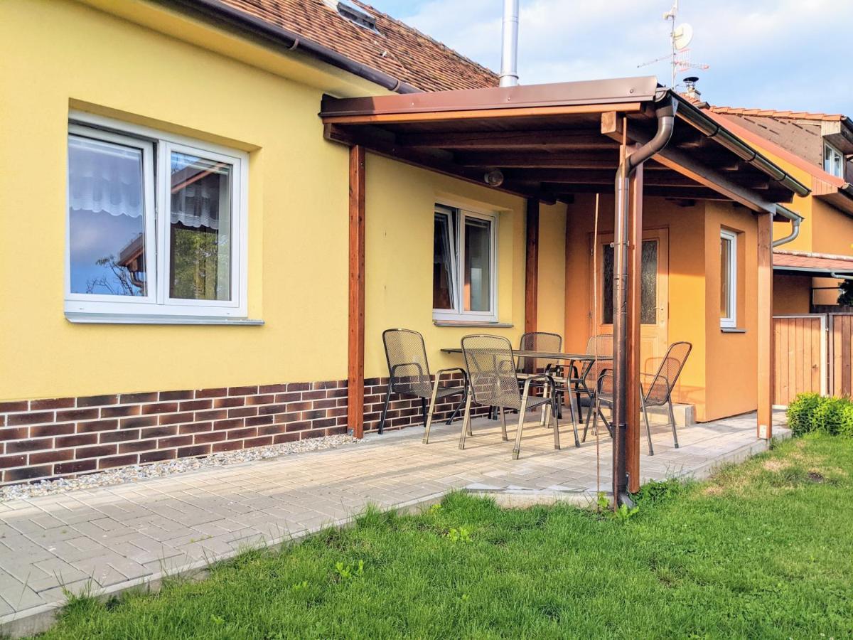 Ubytovani Ve Vinarstvi Medek | Medek House & Winery Uherské Hradiště Eksteriør bilde